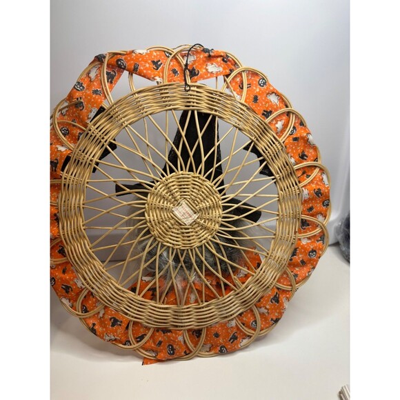 Handmade Vintage Halloween Kitchy Witch Wreath Artisan Made bats - Picture 6 of 9
